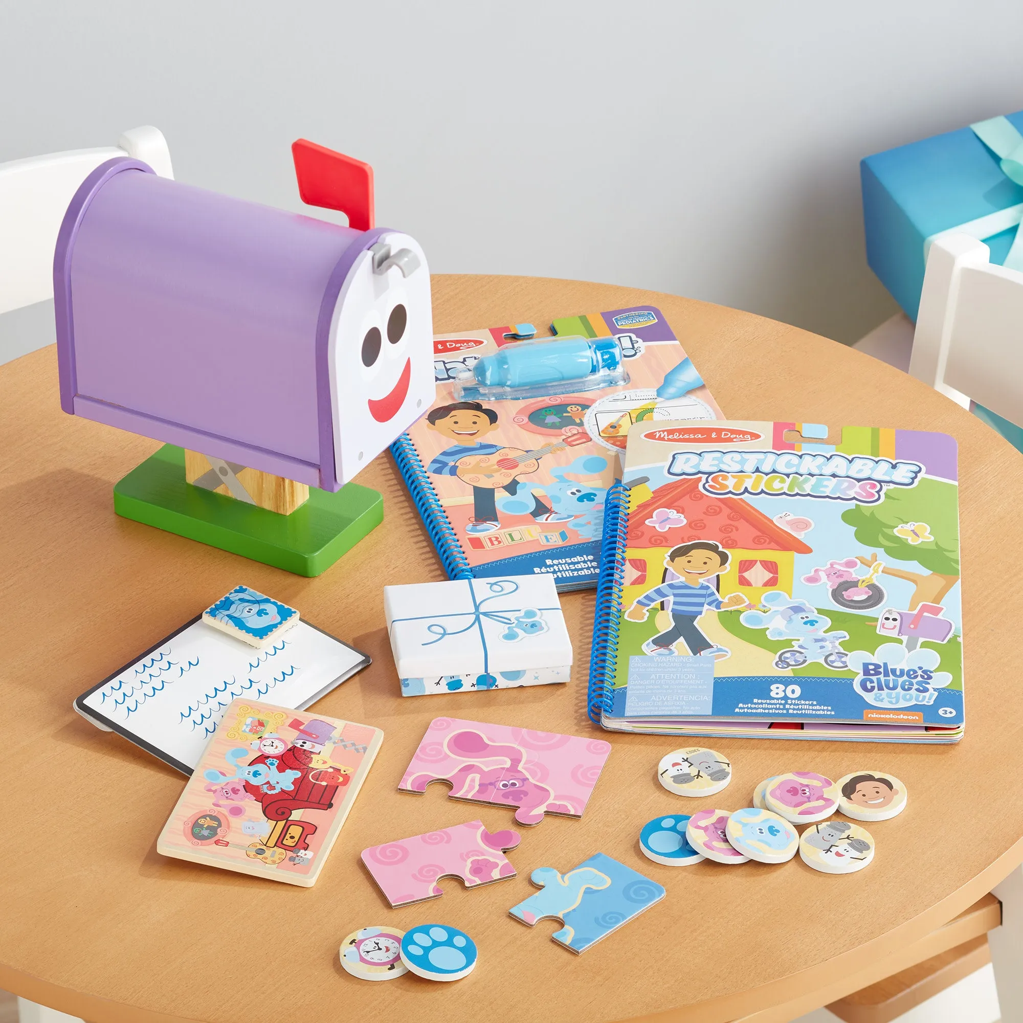 Blue's Clues & You! Wooden Mailbox Play Set