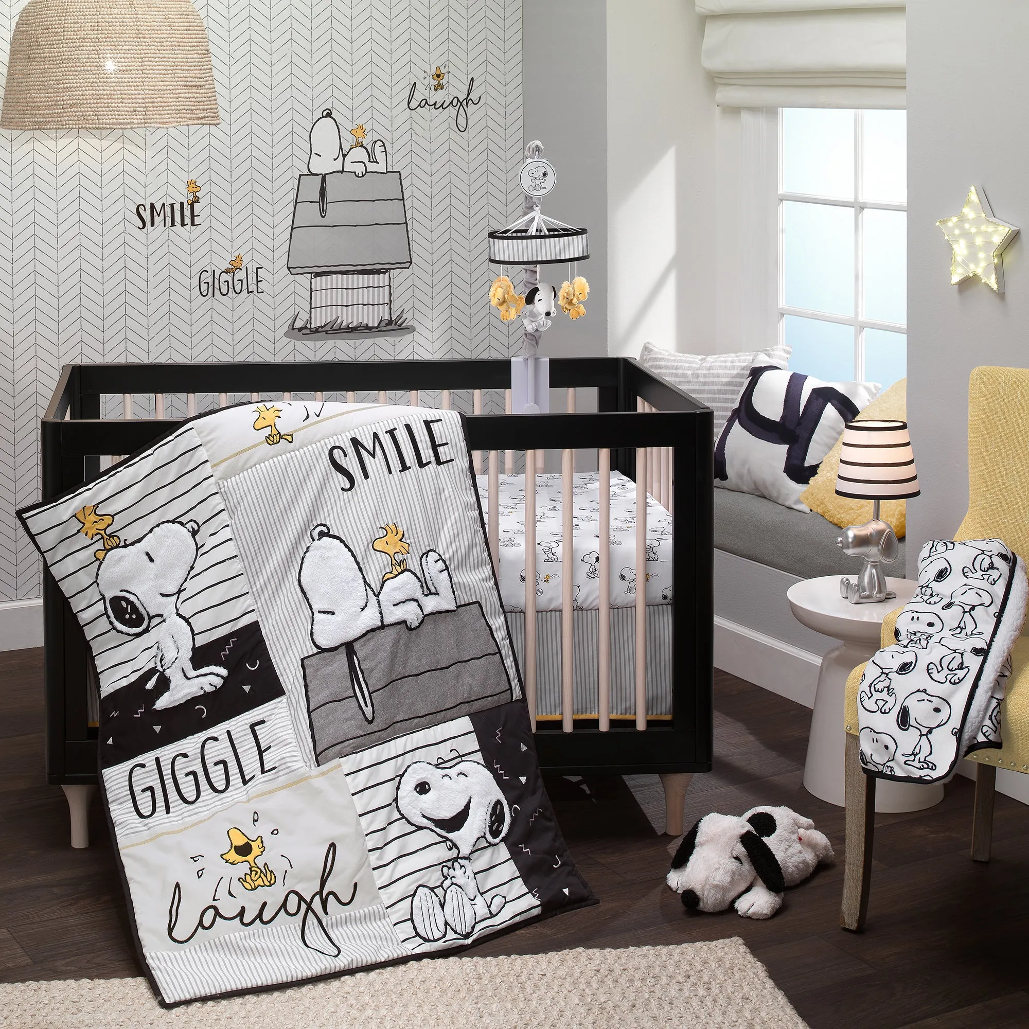 Classic Snoopy Interactive Plush Toy Doghouse with Animals