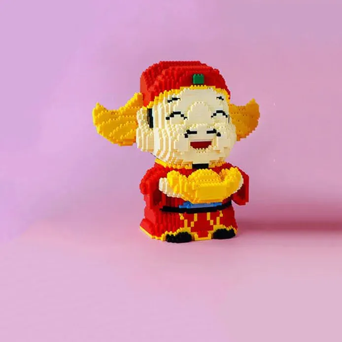 Get lucky With Our Golden Nugget Lucky Cat And Lucky Man Nano Building Set