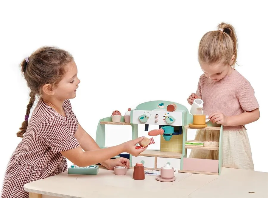 Wooden Birds Nest Toy Cafe