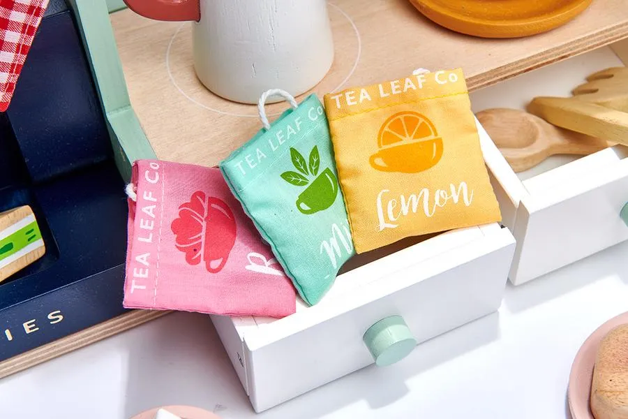 Wooden Birds Nest Toy Cafe